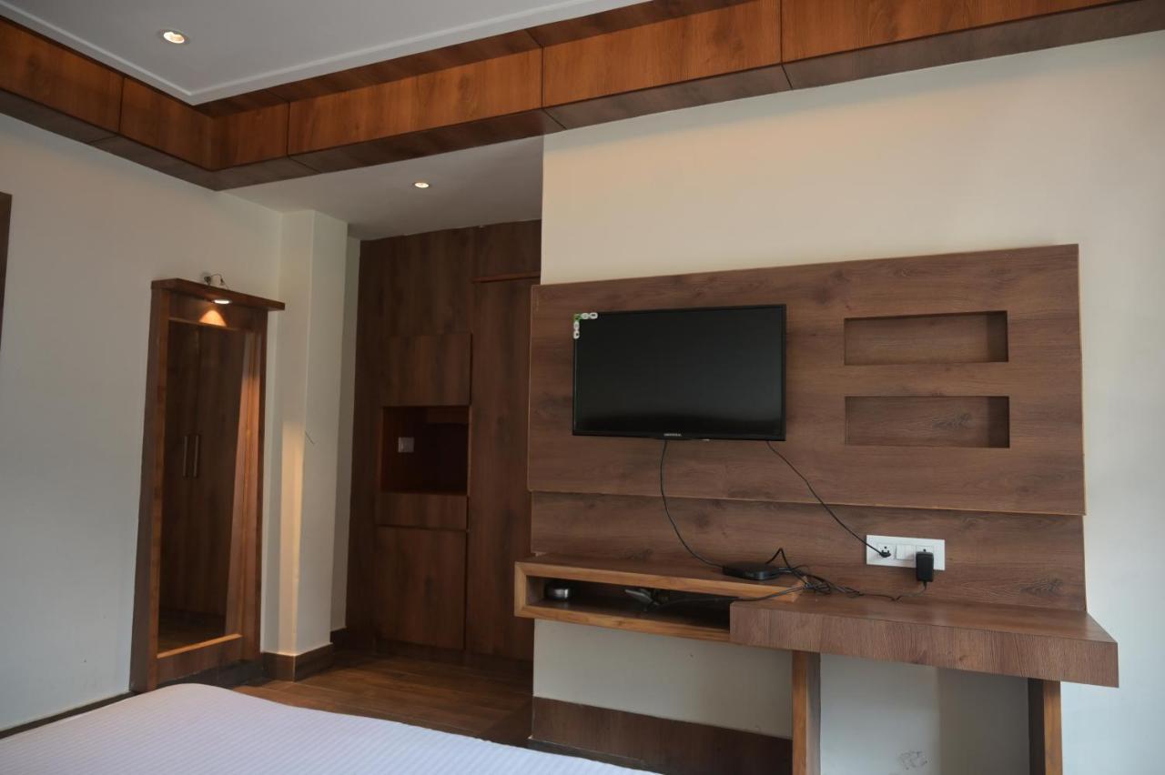 Hotel Apple Blossom B$B Manali  Exterior photo